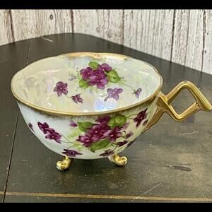 Shafford Japan Vintage Hand Painted Lustre 3-Footed Violets & Gold Trim Tea Cup